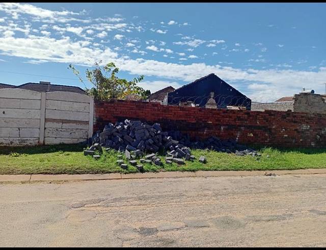 LAND FOR SALE IN LENASIA EXT 13